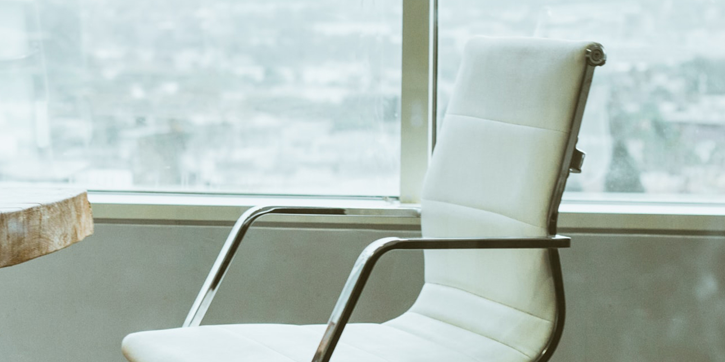 Eames EA117 Management Chair in White Leather