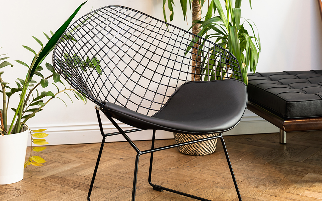 Bertoia Diamond Chair in black frame and black cushion