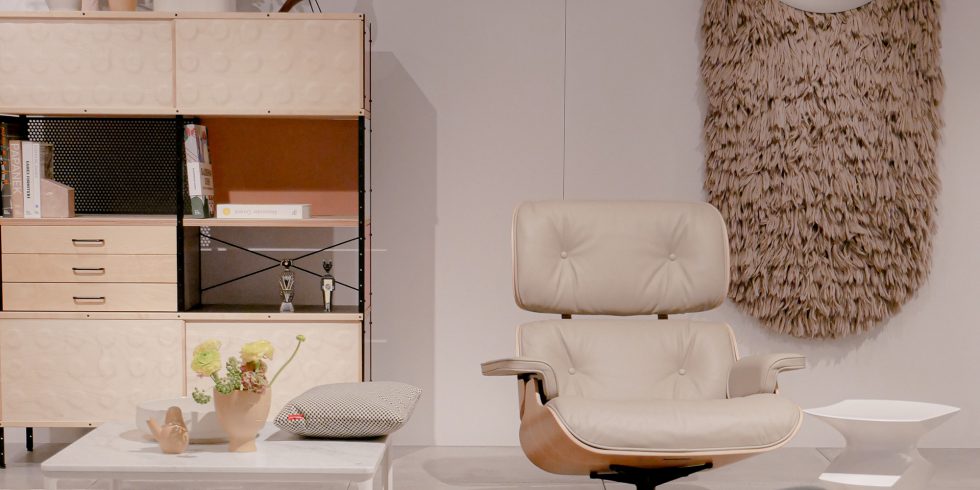 cream-lounge-chair