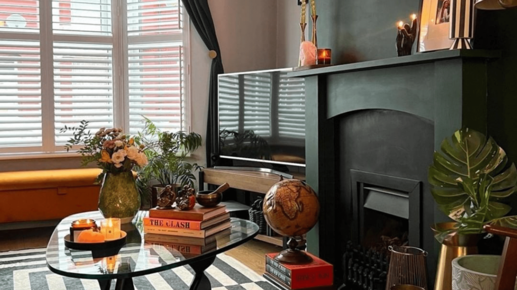 modern-dark-living-room