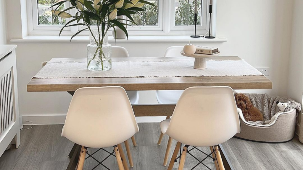 modern-designer-dining-table-and-chairs